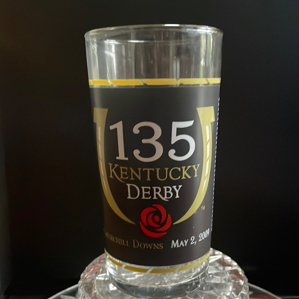Kentucky Derby 135 Collectible Drinking Glass. 2009